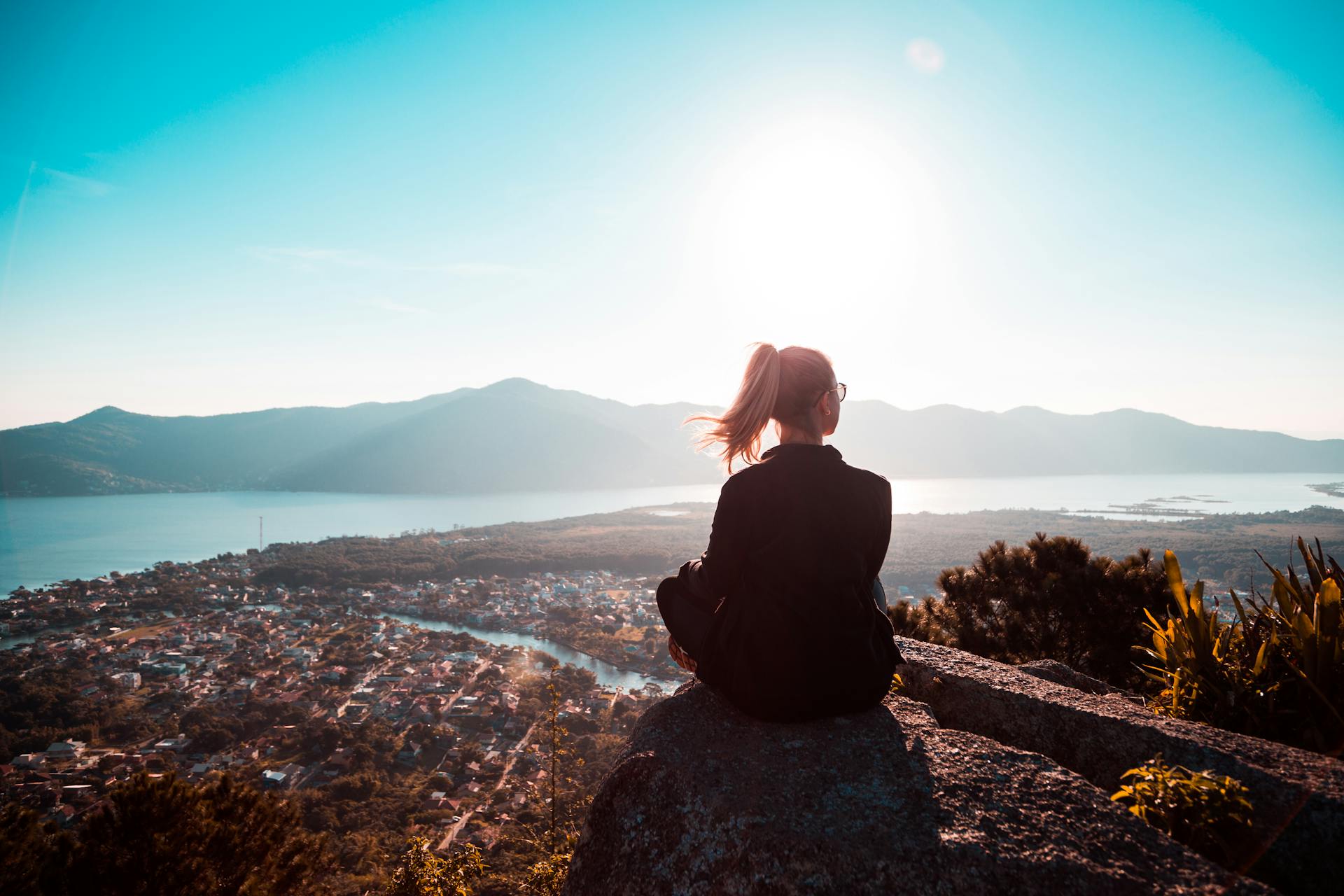 Descubra como priorizar o tempo para si mesmo em meio a uma vida agitada com dicas práticas de autocuidado. Aprenda a reduzir o estresse, melhorar a produtividade e cuidar da saúde mental com pequenas mudanças na rotina diária.